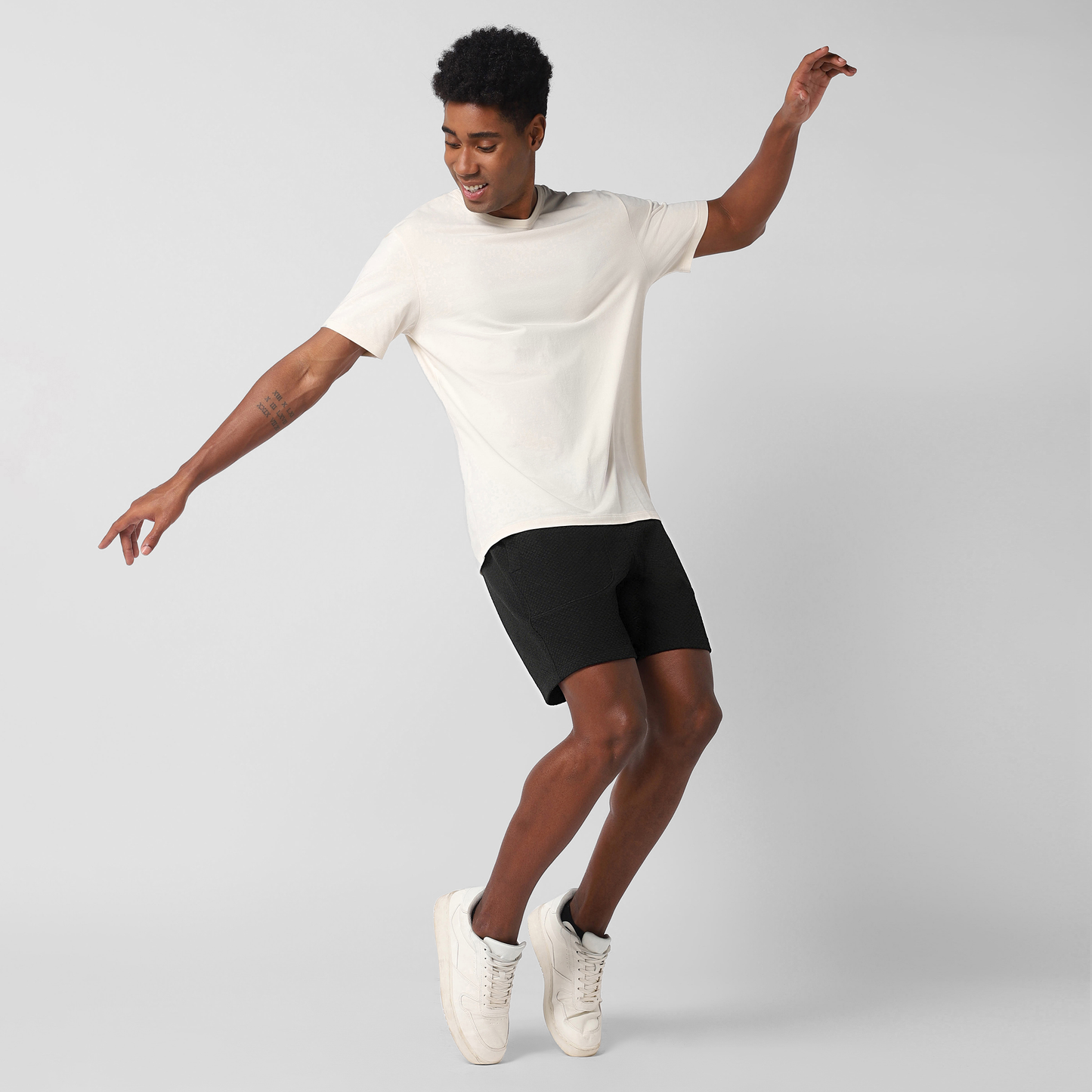 Roam Short
